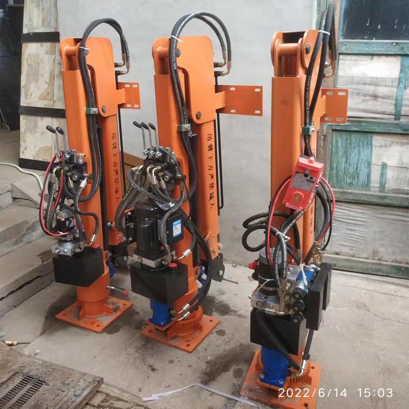 清水河县重汽蓝牌随车吊 3.2吨 国六动力强 液压驱动 农用自卸起重机